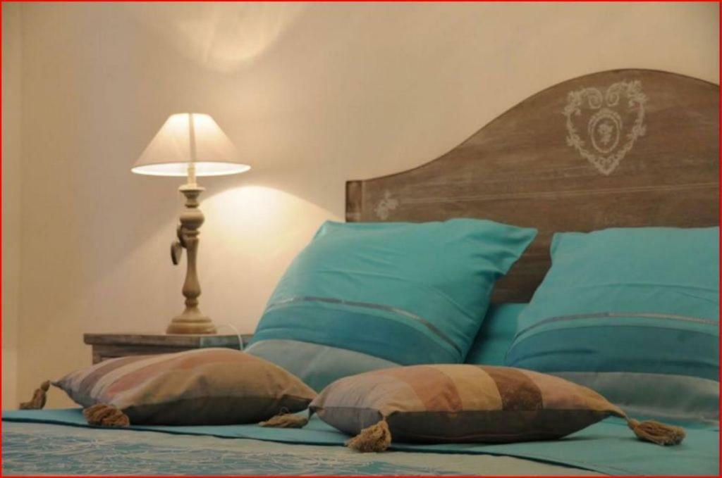 Castel Maison-table D'hotes & Jardin-refuge De Biodiversite Bed and breakfast